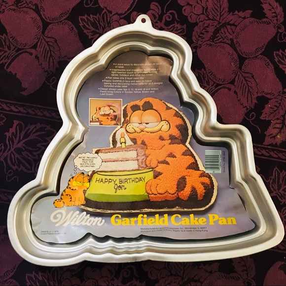 Vintage Other - NOS 80’s Wilton Garfield Shaped Aluminum Cake Pan